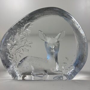 Mats Jonasson of Sweden Lead Crystal Deer Fawn Signed Paperweight‎ Sculpture